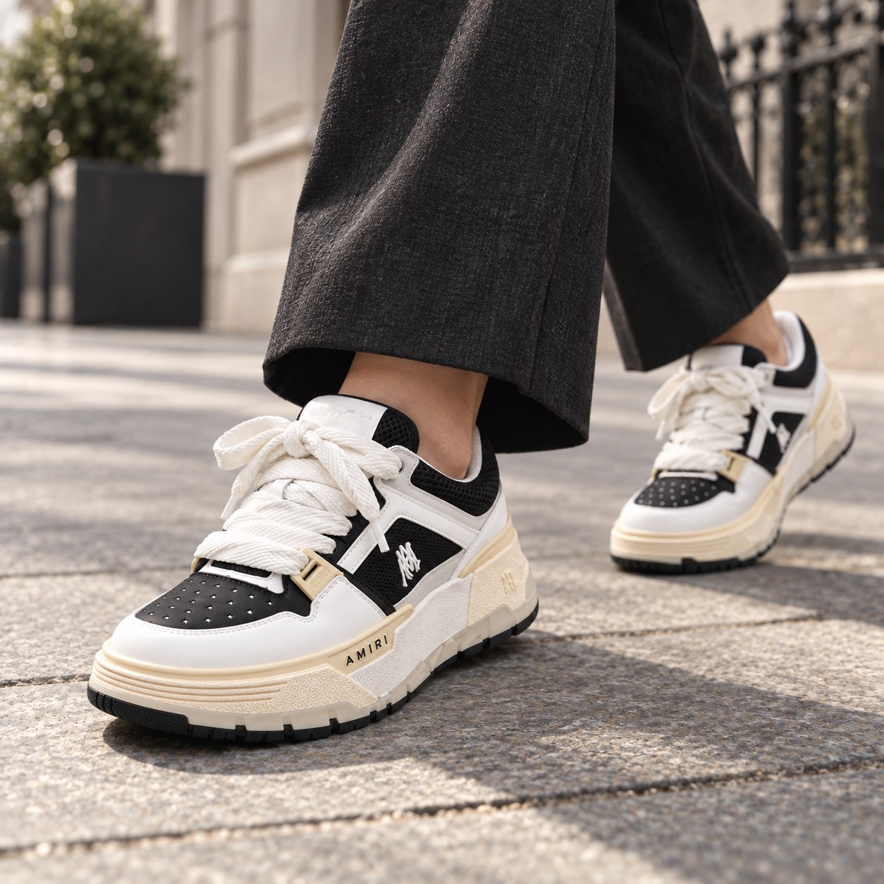 Tenis Amiri MT para Dama - Blanco Negro Beige